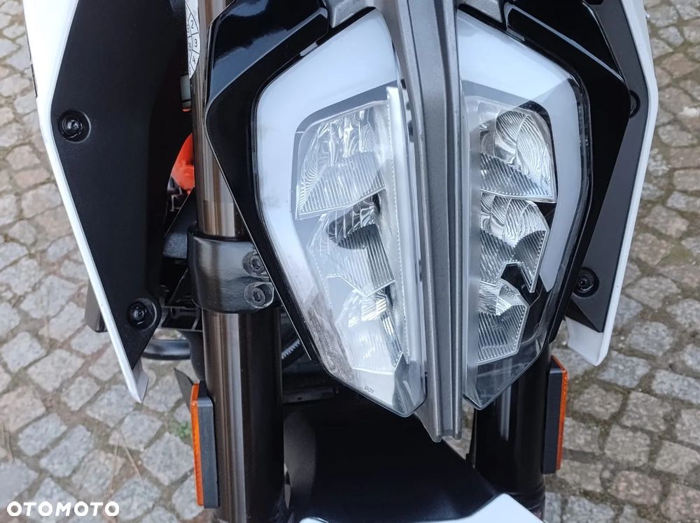 KTM Duke - 4