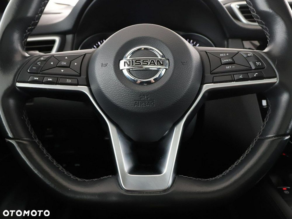 Nissan Qashqai 1.3 DIG-T DCT N-CONNECTA - 22