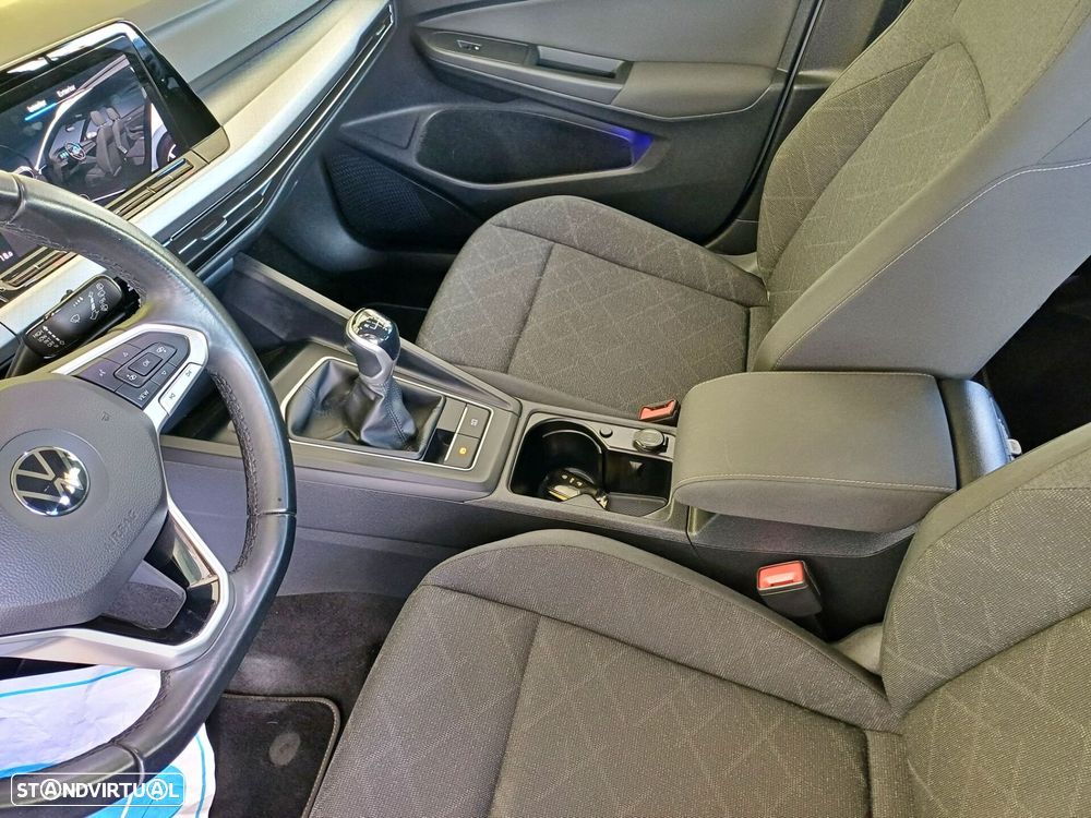 VW Golf Variant 2.0 TDi - 21