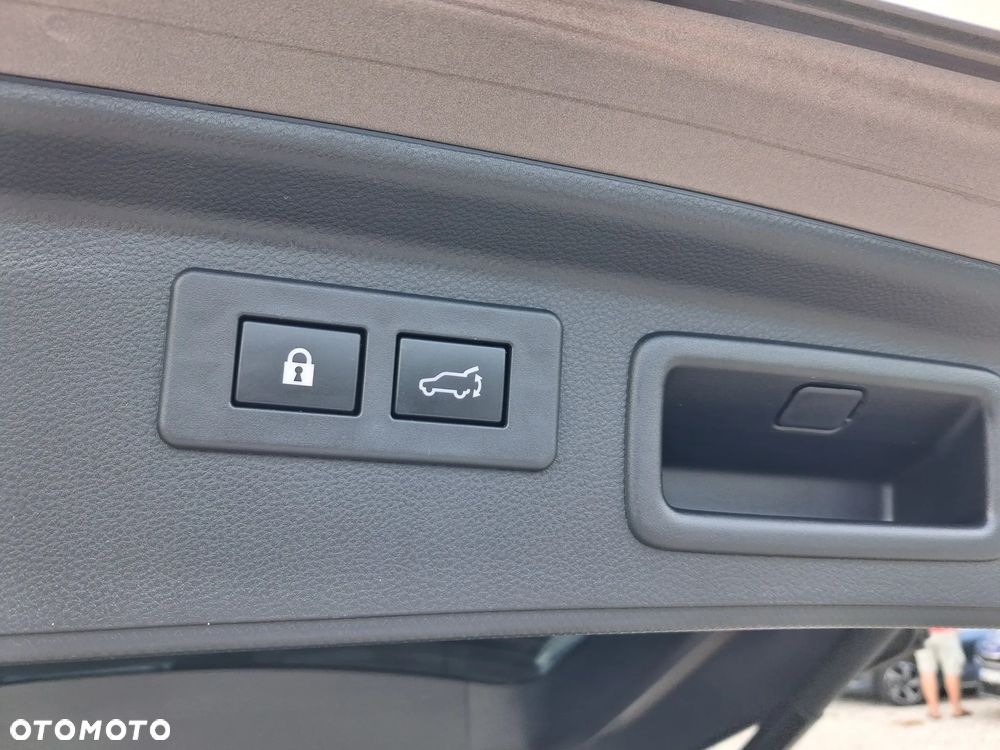 Subaru Forester 2.0i-L Platinum (EyeSight) Lineartronic - 23