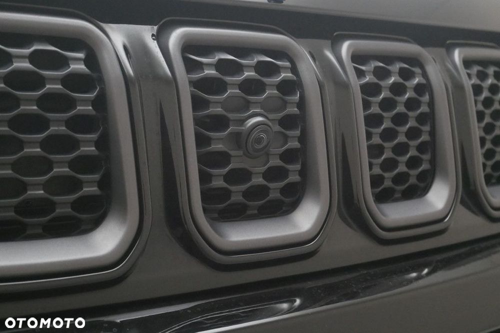Jeep Compass - 21