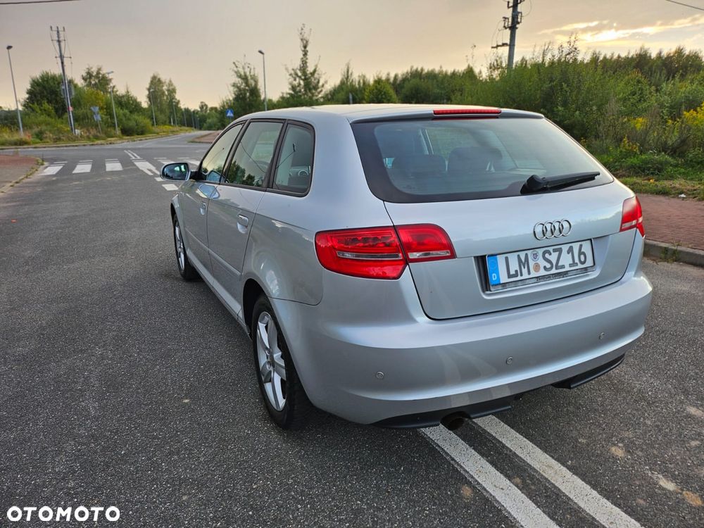 Audi A3 Sportback 1.6 Attraction - 10