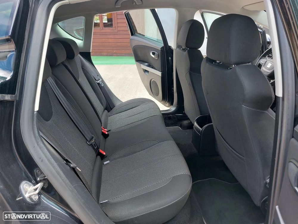 SEAT Leon 1.6 TDI Sport DSG - 13