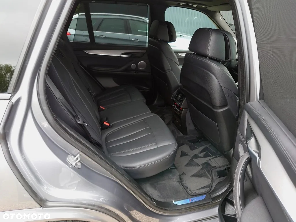 BMW X5 M M50d - 13