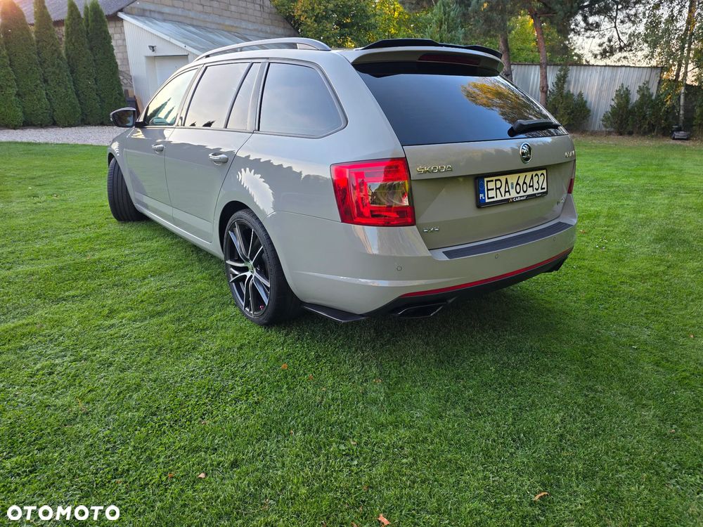 Skoda Octavia 2.0 TDI 4x4 RS DSG - 8