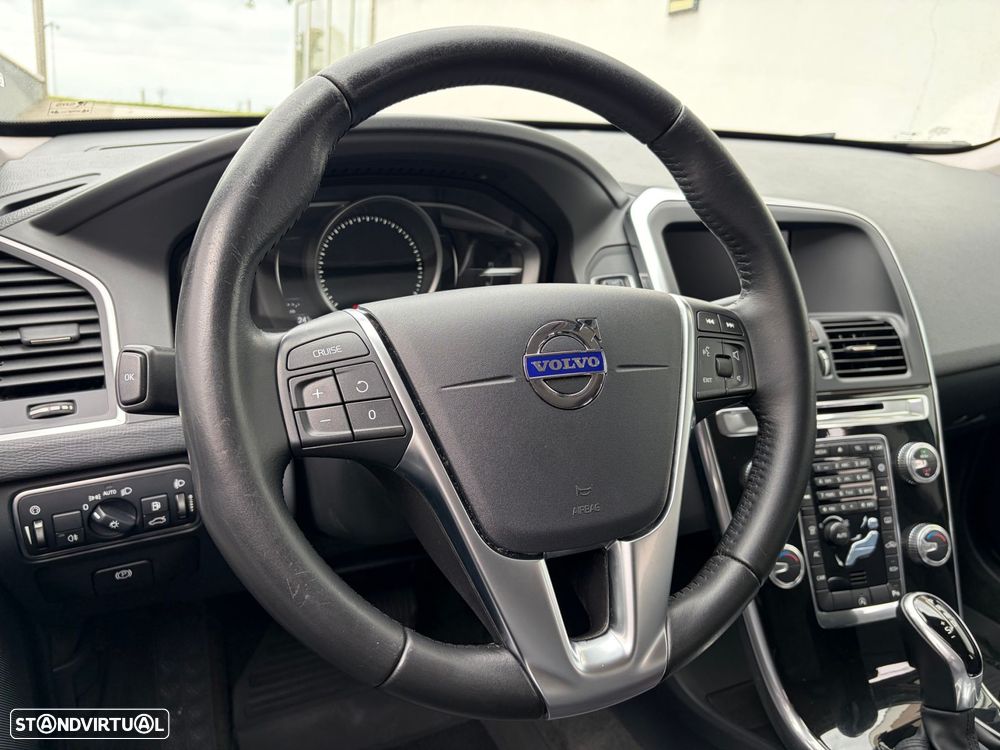 Volvo XC 60 2.0 D4 Dynamic Edition Geartronic - 7