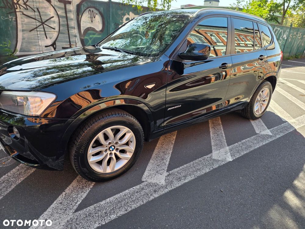 BMW X3 2012 photo 2