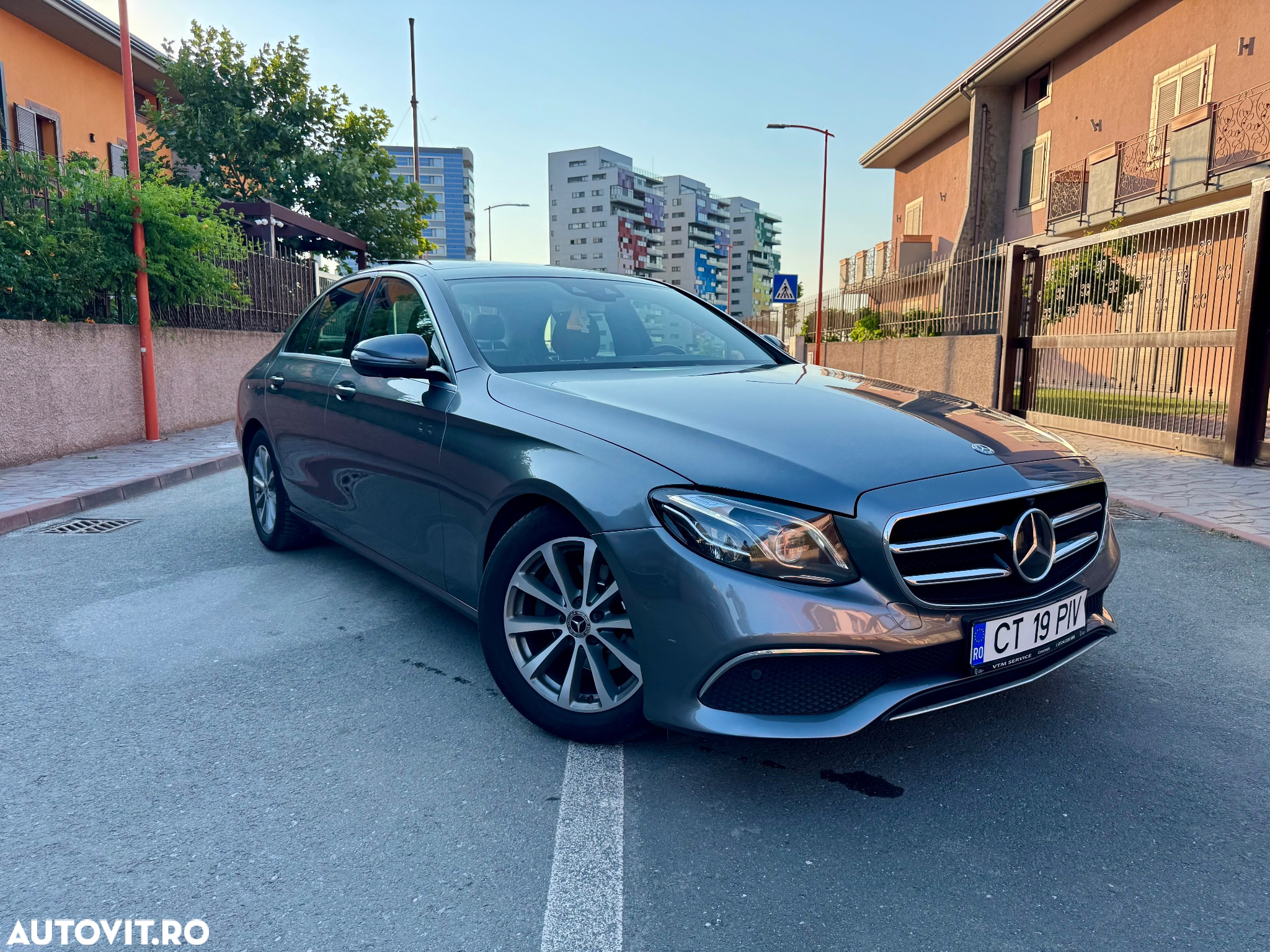 Mercedes-Benz E - 9