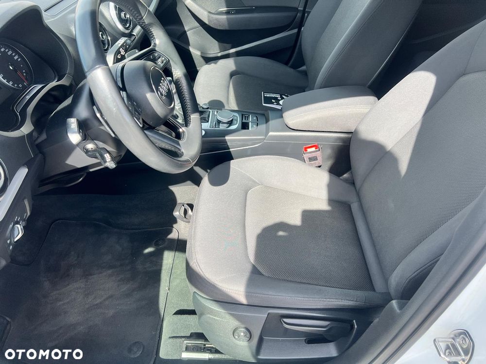 Audi A3 Sportback 1.5 TFSI S tronic - 11