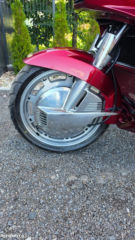 Honda GL - 35