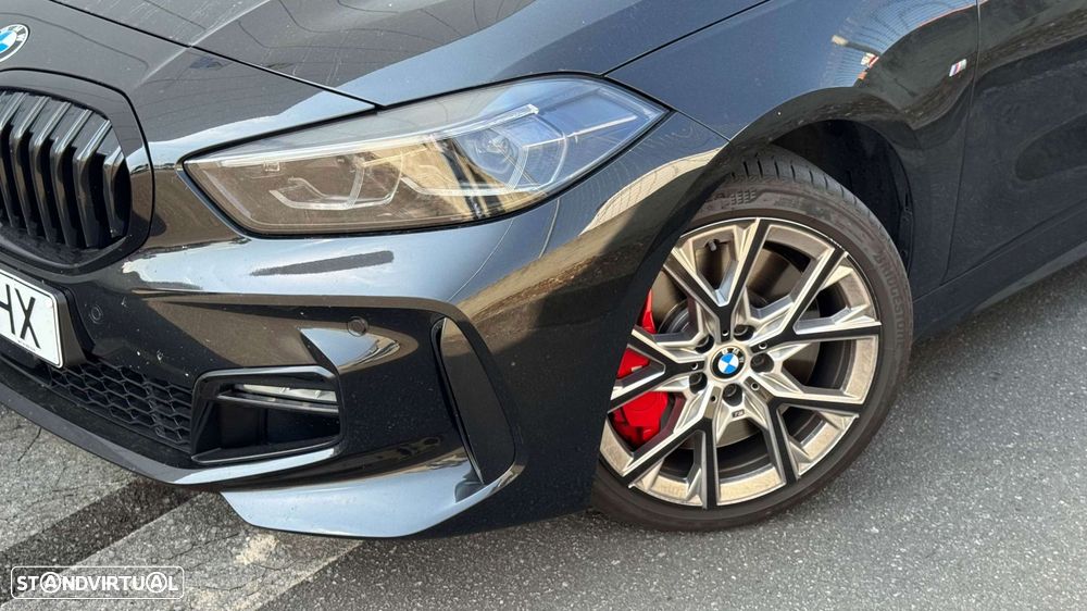 BMW 116 d Pack Color Vision Auto — fotografia 14