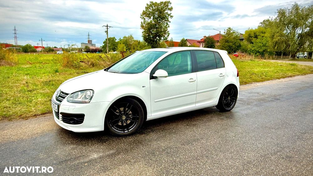 Volkswagen Golf - 1