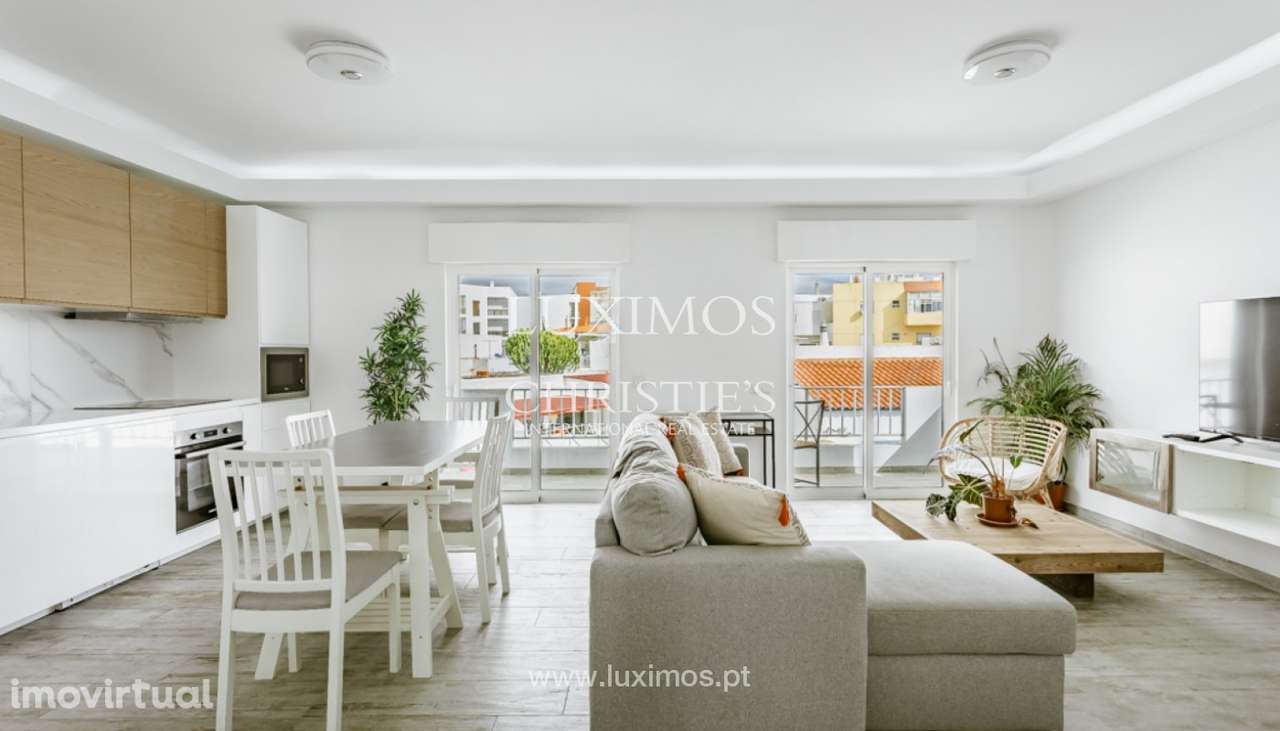 Amplo apartamento T2, à venda em Quarteira, Algarve - Grande imagem: 2/25