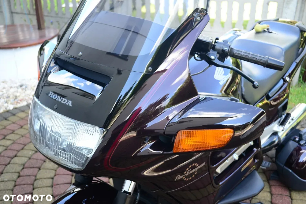Honda ST - 29