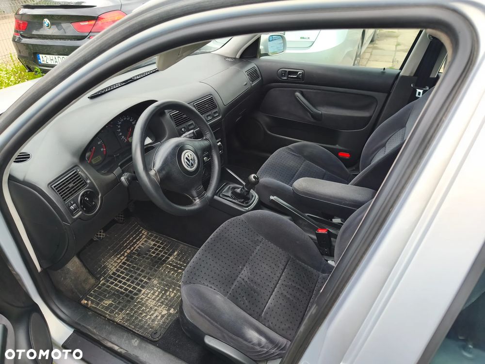 Volkswagen Golf 1.6 - 14