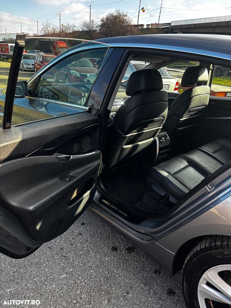 BMW Seria 5 530d Aut. - 11