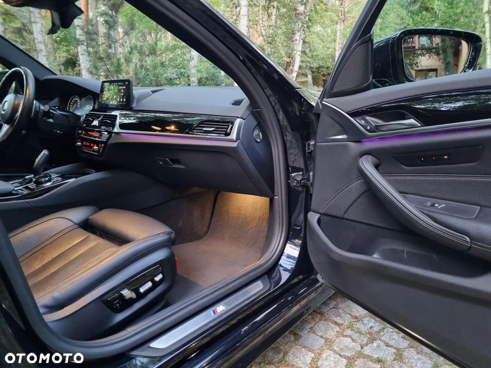 BMW Seria 5 540d xDrive M Sport sport - 36