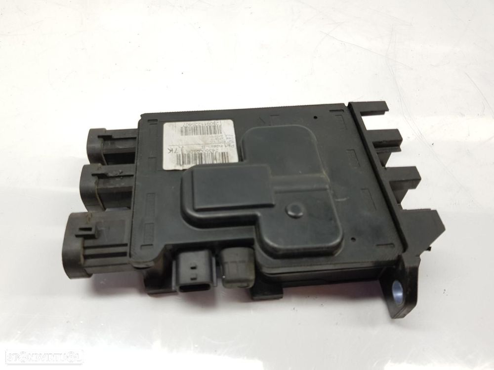 CAIXA DE RELES FUSÍVEIS RENAULT MEGANE III BERLINA 5P - 1