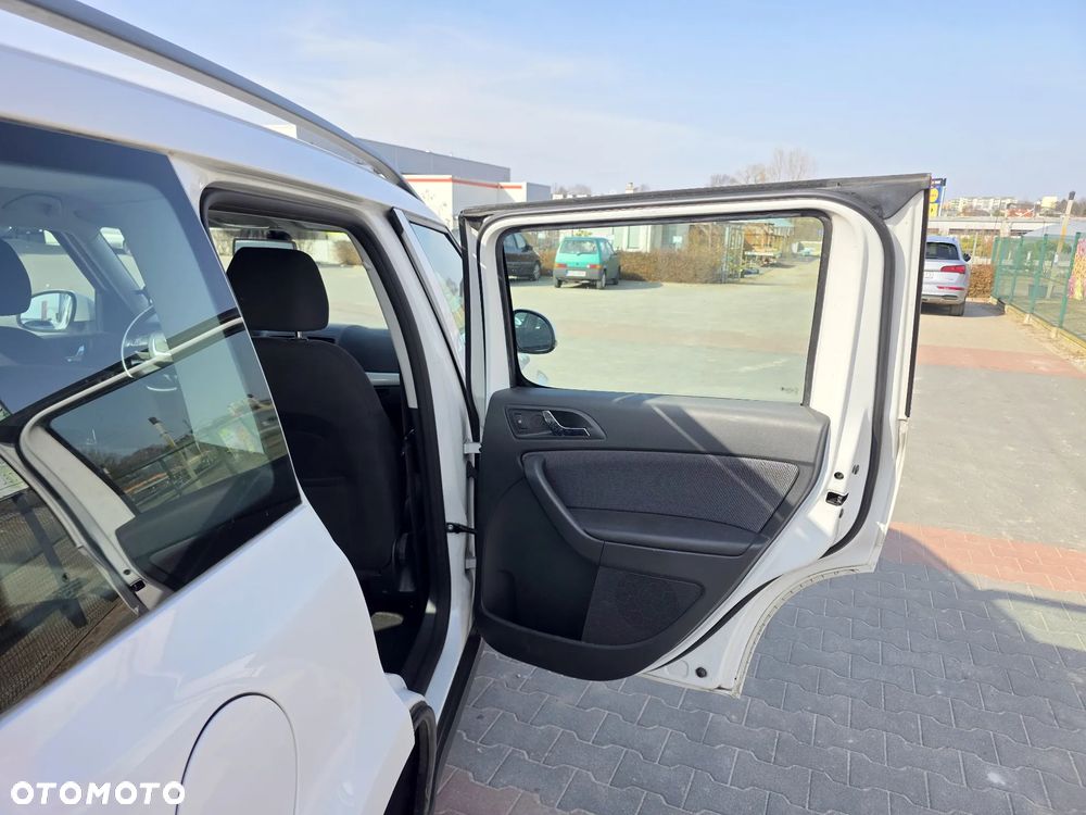 Skoda Yeti 1.2 TSI DSG Elegance PLUS EDITION - 13