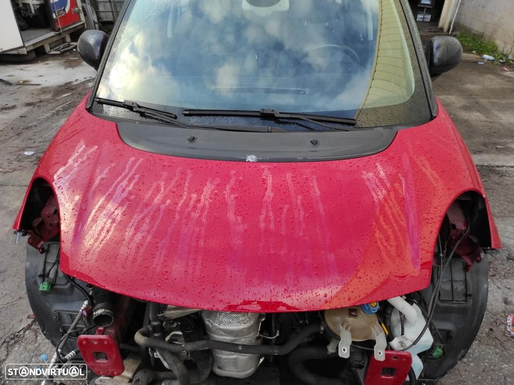 CAPÔ FIAT 500L 330 - 1