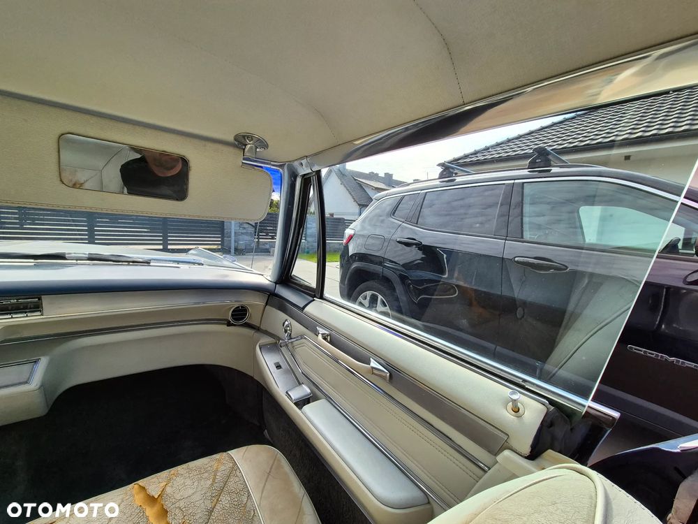 Cadillac Deville - 16