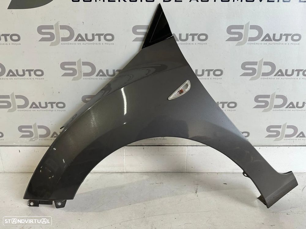 Guarda Lamas Esquerdo - Hyundai i30 II - 1