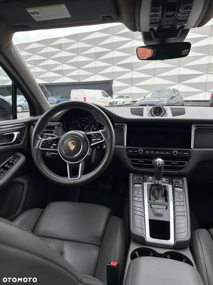Porsche Macan - 8