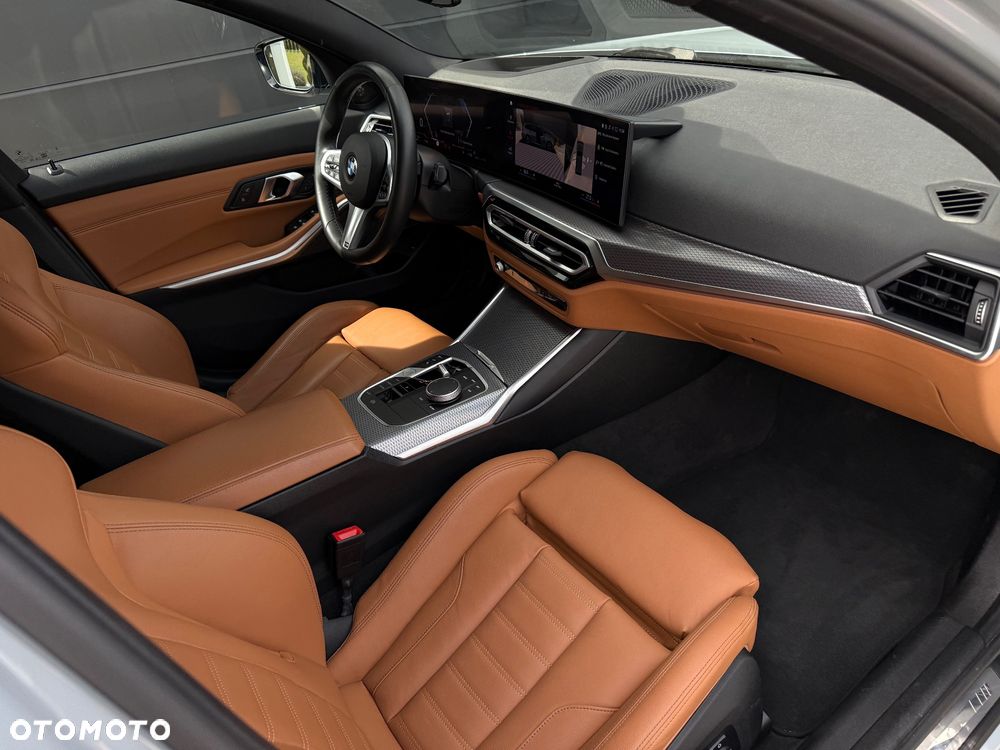 BMW Seria 3 320d xDrive M Sport Shadow - 31