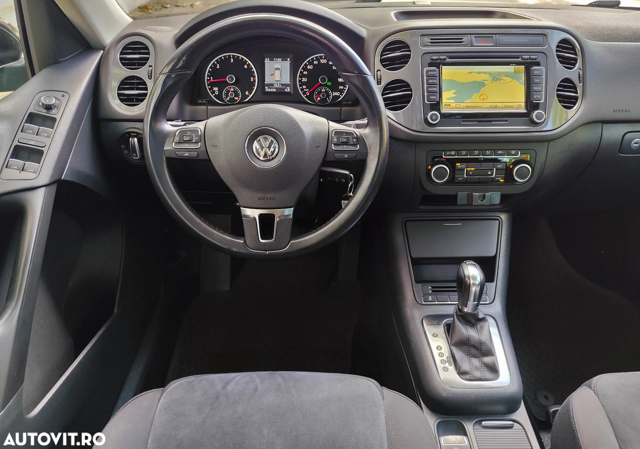 Volkswagen Tiguan 2.0 TDI 4Motion DSG Sport & Style - 28