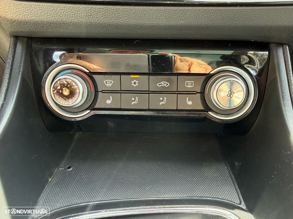 MG ZS - 26