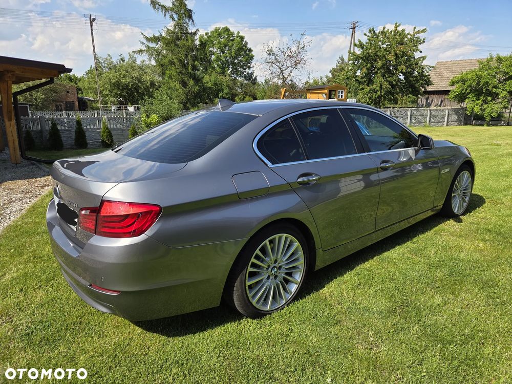 BMW Seria 5 528i Luxury Line - 6