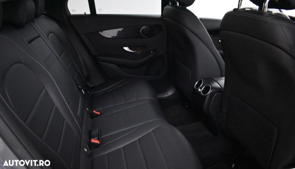 Mercedes-Benz GLC 300 de 4Matic 9G-TRONIC - 17