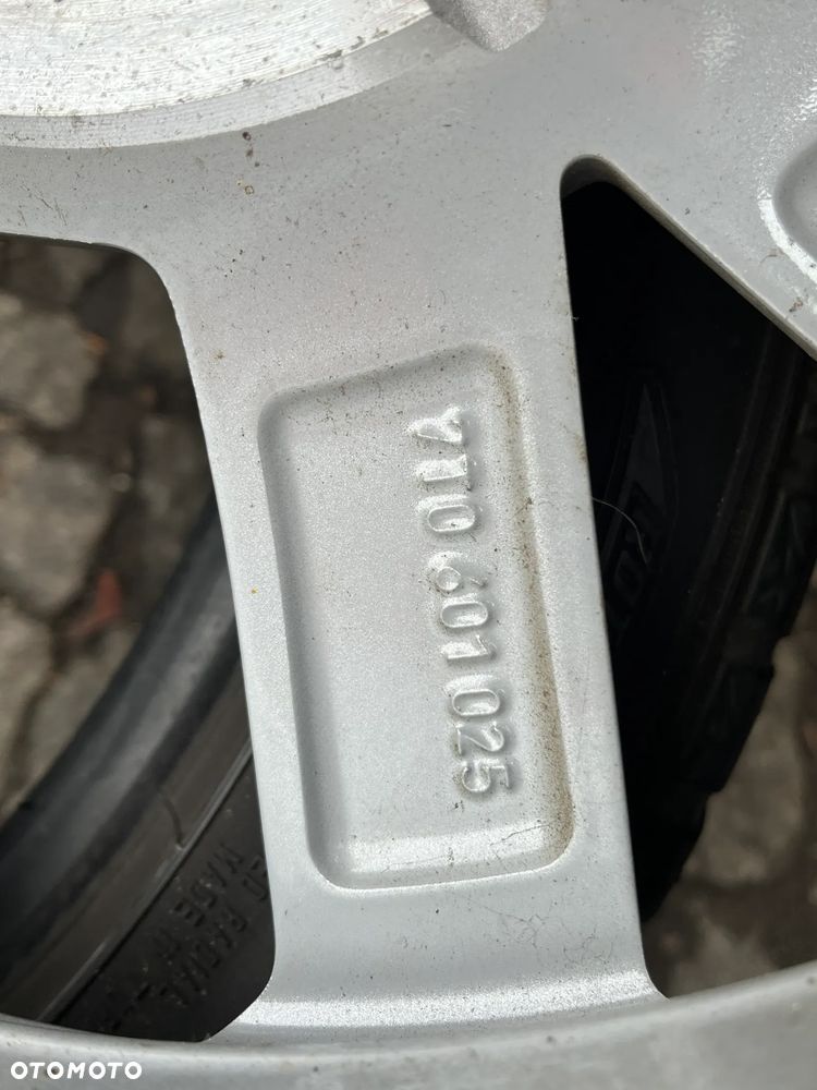 Felga VW 7T 7T0601025 Transporter T7 1szt. 6,5 16 ET 60 5x120 - 3