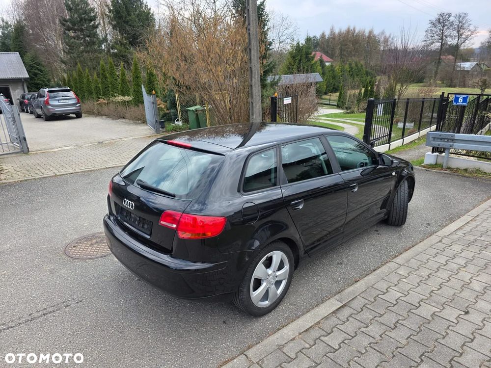 Audi A3 Sportback 2.0 FSI Ambiente - 35