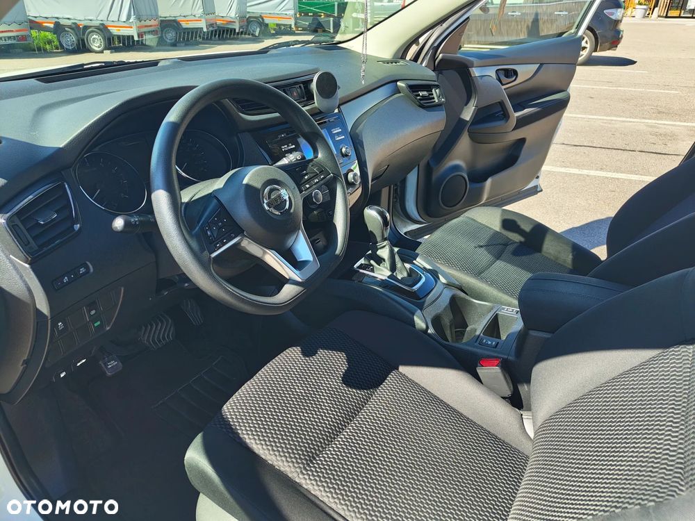 Nissan Qashqai - 12