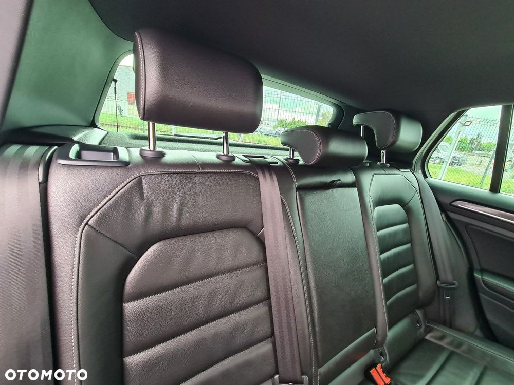 Volkswagen Golf R 2.0 TSI OPF 4Motion DSG - 30