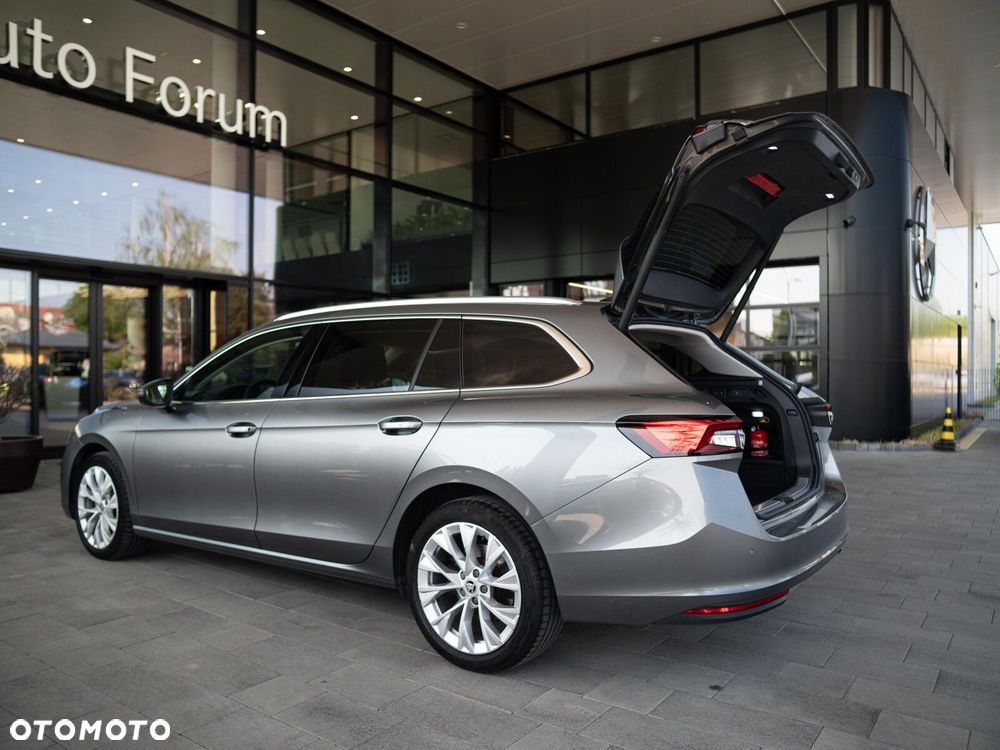 Skoda Superb 2.0 TDI SCR Selection DSG - 30