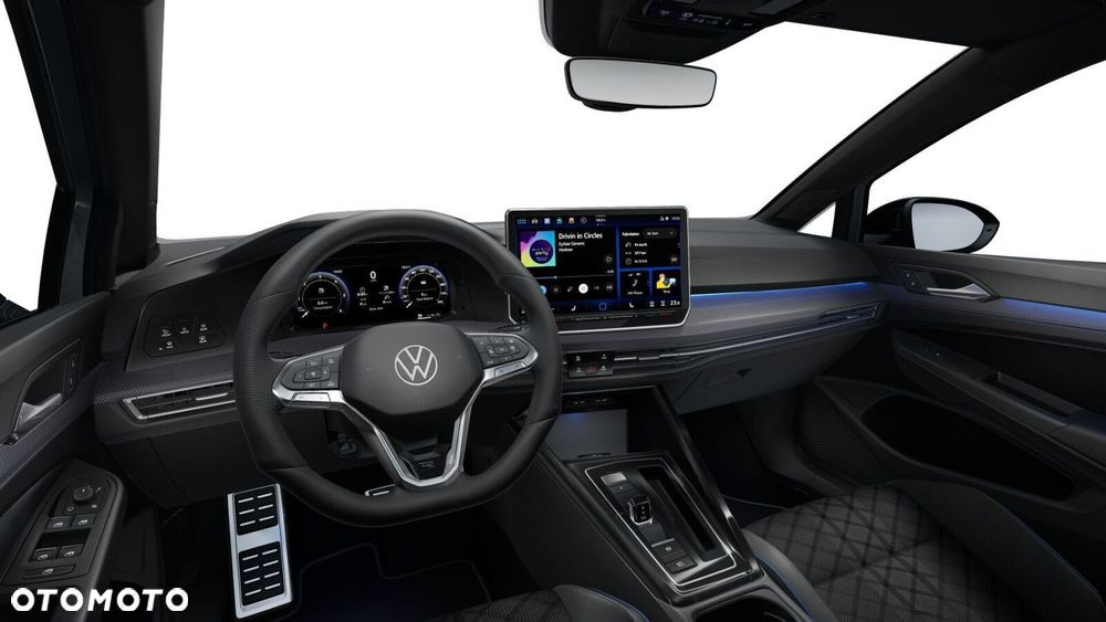 Volkswagen Golf - 8