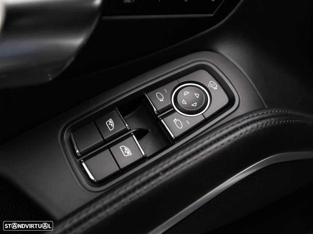 Porsche 718 Cayman - 16