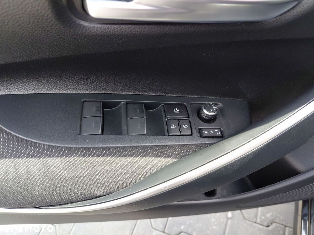 Toyota Corolla 1.8 Hybrid Style - 20