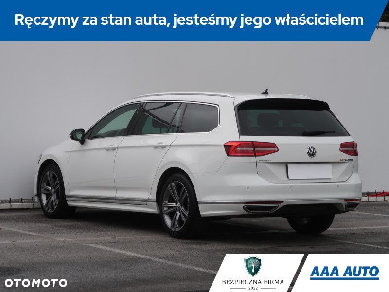 Volkswagen Passat - 5
