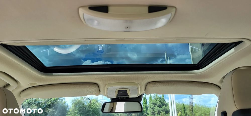 Volvo V70 D5 Geartronic Momentum - 31