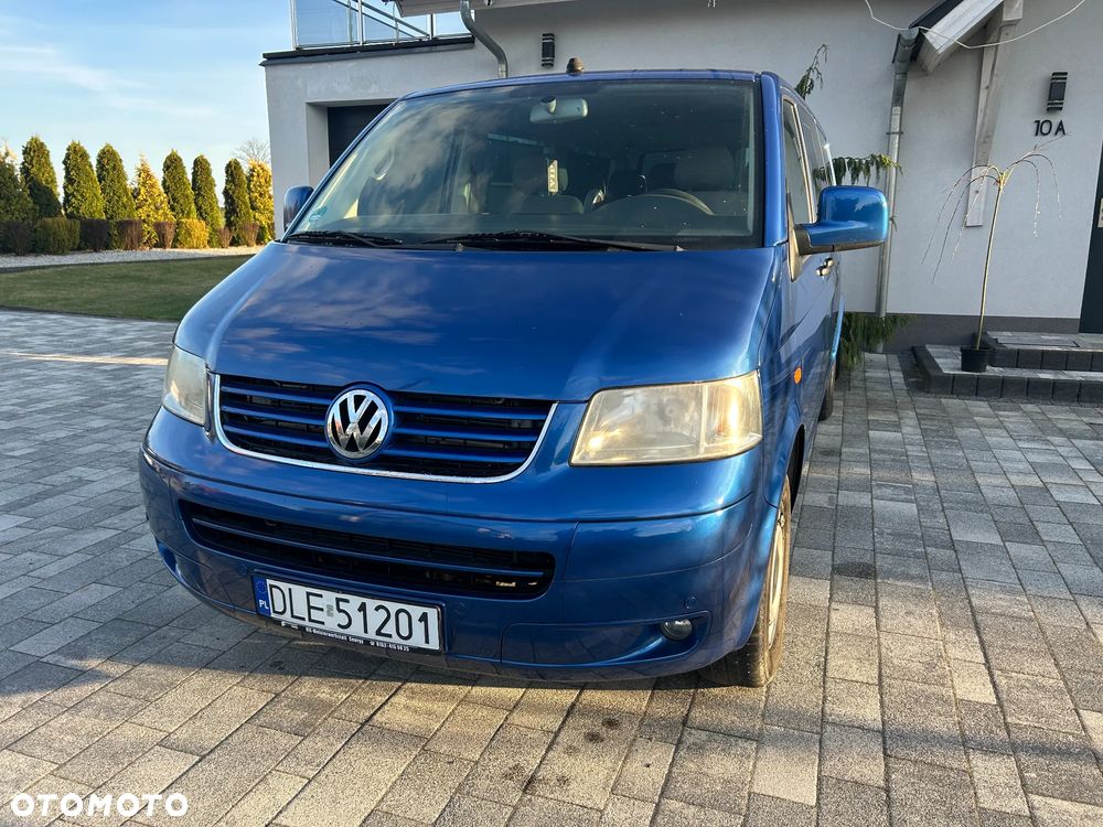 Volkswagen Caravelle - 4