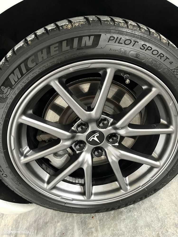 Tesla Model 3 Standard Range Plus RWD - 5