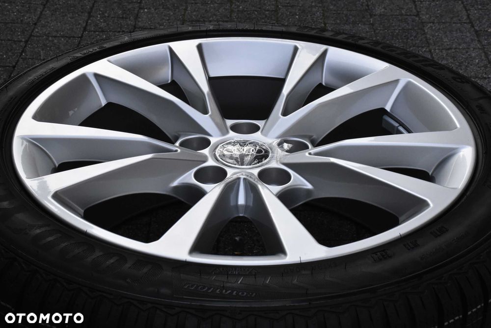 Koła zimowe OEM Audi A3 8Y0 8V0 17" NOWE Goodyear 2024r oryginał - 4