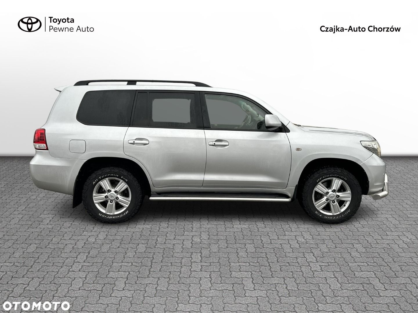 Toyota Land Cruiser - 4