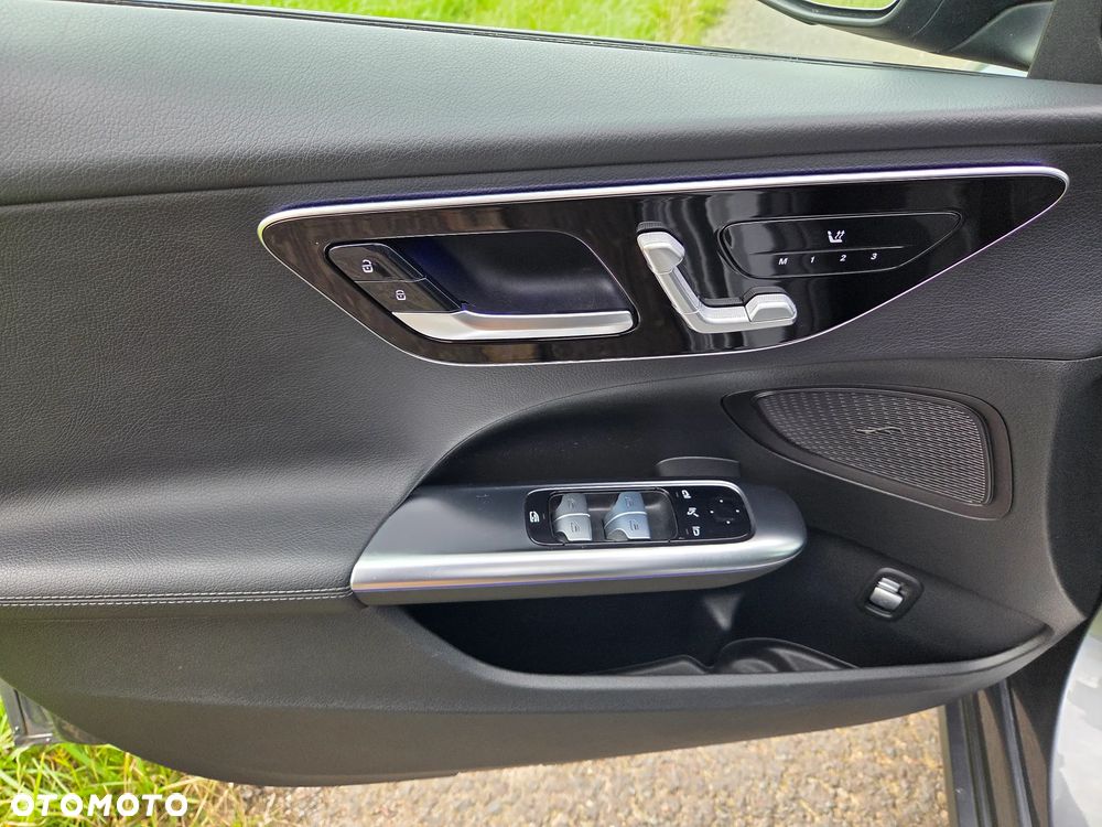 Mercedes-Benz Klasa C 220 d 9G-TRONIC - 23