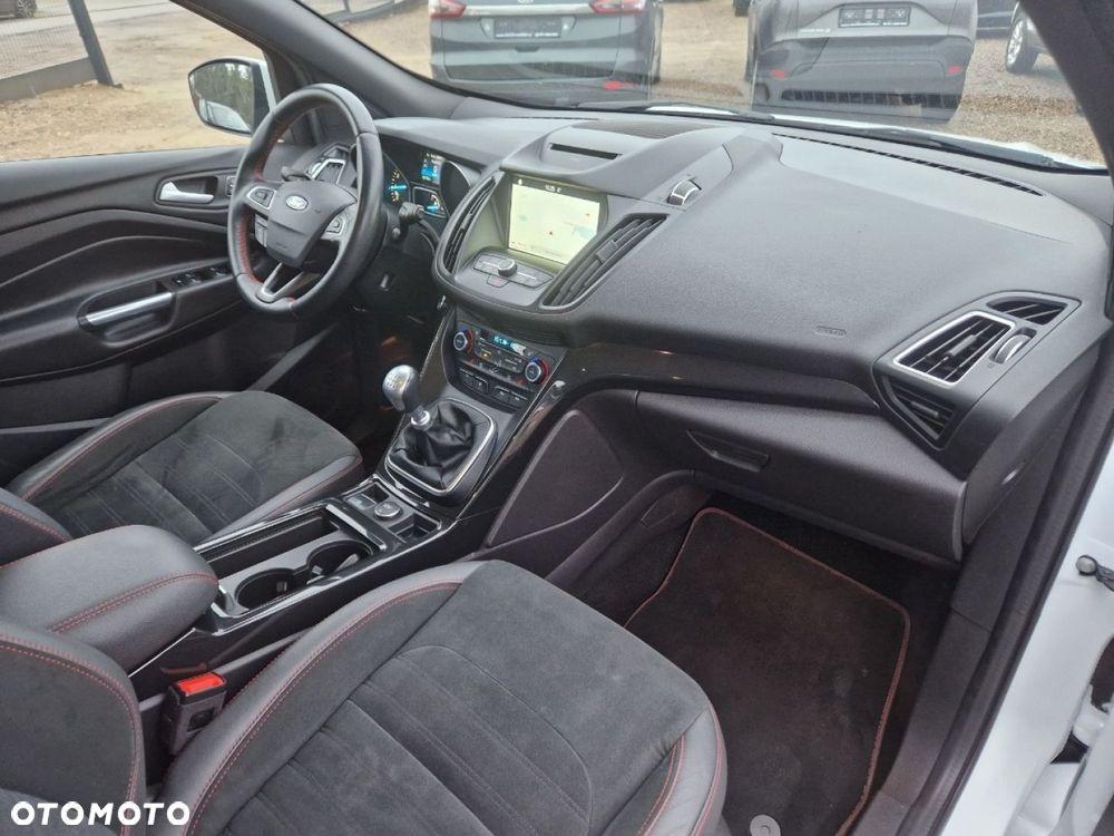 Ford Kuga 1.5 EcoBoost 2x4 ST-Line - 20