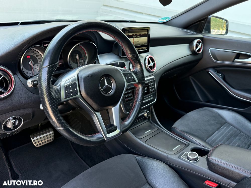 Mercedes-Benz CLA 220 CDI 7G-DCT AMG Line - 18