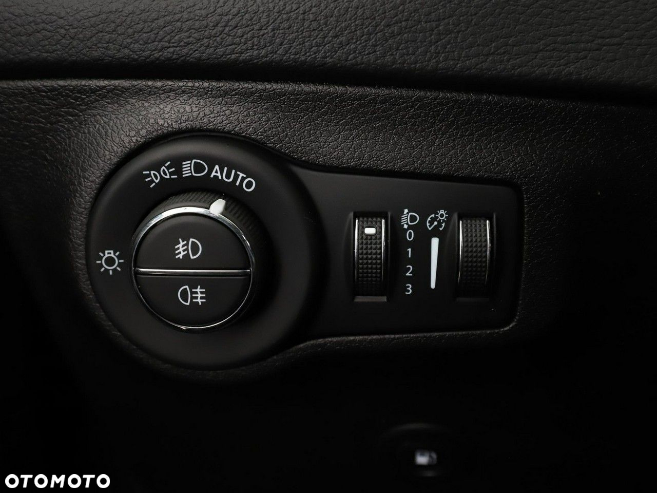 Jeep Compass 1.3 T-GDI 4xe PLUG-IN HYBRID Automatik Limited - 34